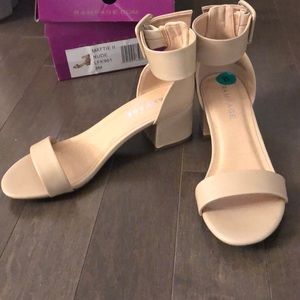 Women’s nude heels